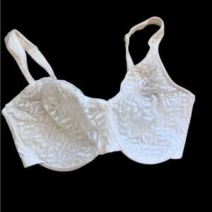 Olga White Floral Lace Underwire Bra